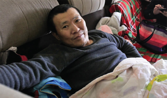 11月11日，李剛病情再次惡化，在眾多朋友的鼓勵下，他將再赴西安進行手術(shù)治療