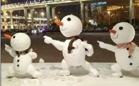 創(chuàng)意十足！日系列卡通雪人走紅
