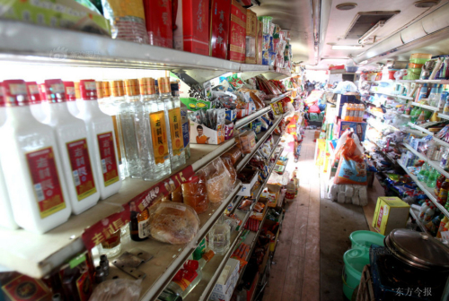 鄭州報(bào)廢大巴變超市 鄭州報(bào)廢大巴變超市