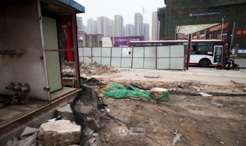 7歲兒童路邊變電站撒尿被電擊 或被截肢 7歲兒童路邊變電站撒尿被電擊 或被截肢