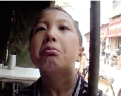 爺爺走后,他一直在哭。