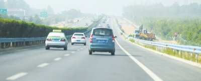 機(jī)場(chǎng)高速部分路段已經(jīng)開工改造 機(jī)場(chǎng)高速部分路段已經(jīng)開工改造
