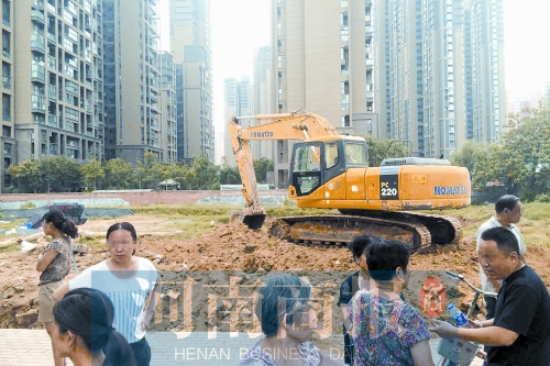 昨天，由于附近居民抗議，紅旗變電站項目再次停工