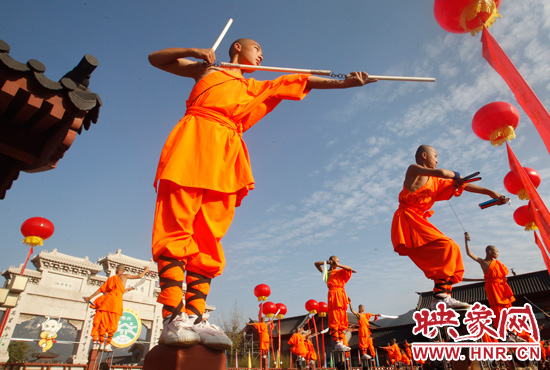 每個人心中都有一個或明或暗的功夫圖騰,作為武林高手，他們能飛檐走壁，擁有蓋世神功。