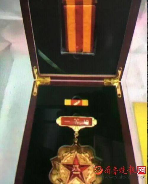 抹灰工冒充軍人騙20余名女子財(cái)色 家里3個孩子