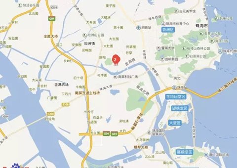 以此前的格力康樂園為例。在2005年，格力電器就已出資2億元，建立員工生活區(qū)——格力康樂園。該生活園區(qū)建筑面積達12萬平方米以上，可容納員工10000多人。后來，斥資4億的康樂園二期也已經(jīng)投入使用。