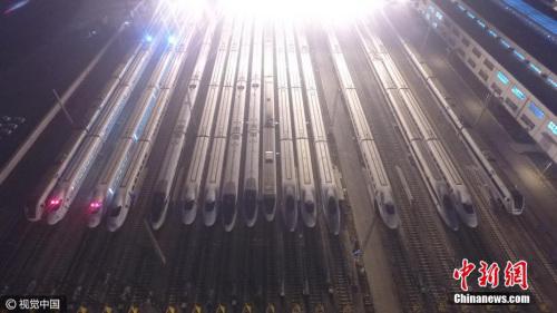 資料圖：高鐵“萬(wàn)箭齊發(fā)”勢(shì)如“陸地航母”。 圖片來(lái)源：視覺(jué)中國(guó)