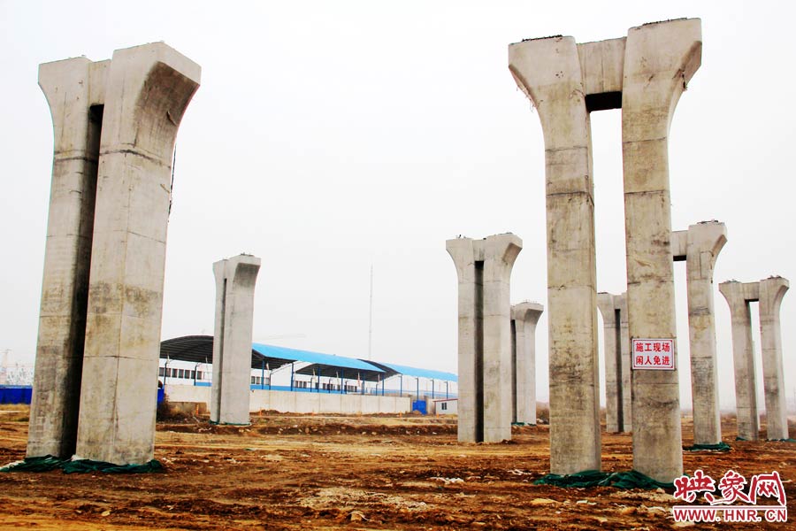 今年9月份，媒體曾報(bào)道稱，此項(xiàng)目停工的原因主要是資金鏈斷裂。