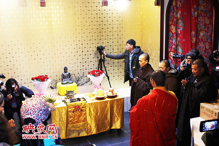 祈福法會現(xiàn)場。