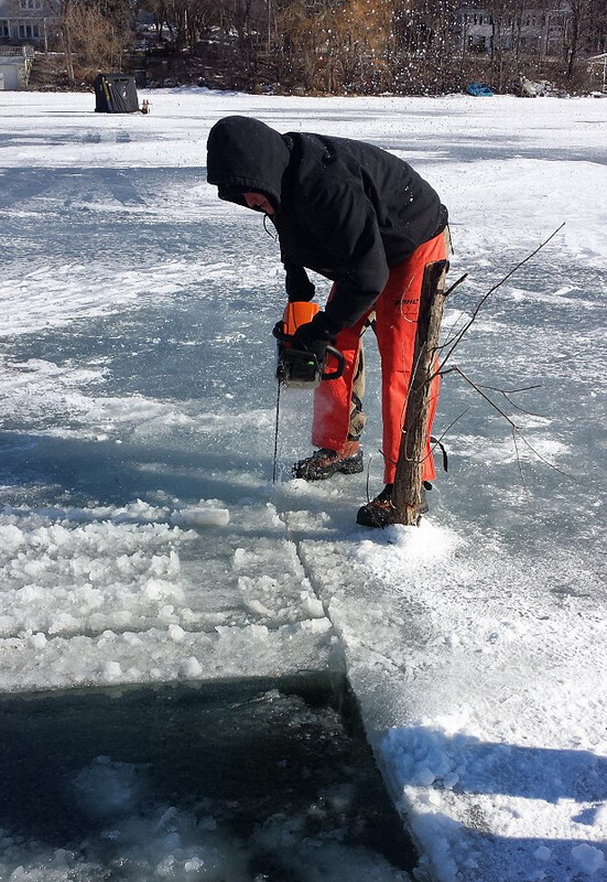 這是他們第二次嘗試復(fù)制英國巨石陣。（網(wǎng)頁截圖）