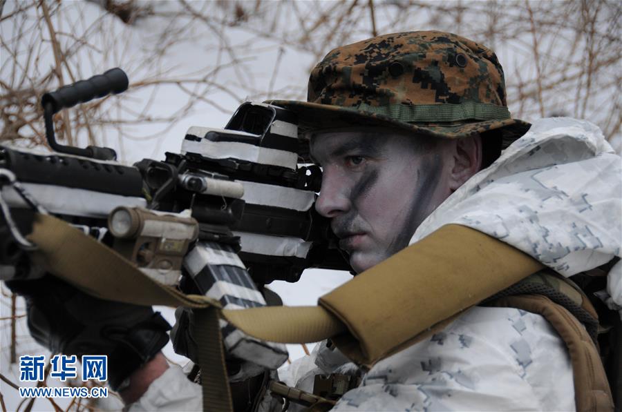 韓美舉行極寒雪地聯(lián)合訓練(高清組圖) 韓美舉行極寒雪地聯(lián)合訓練(高清組圖)