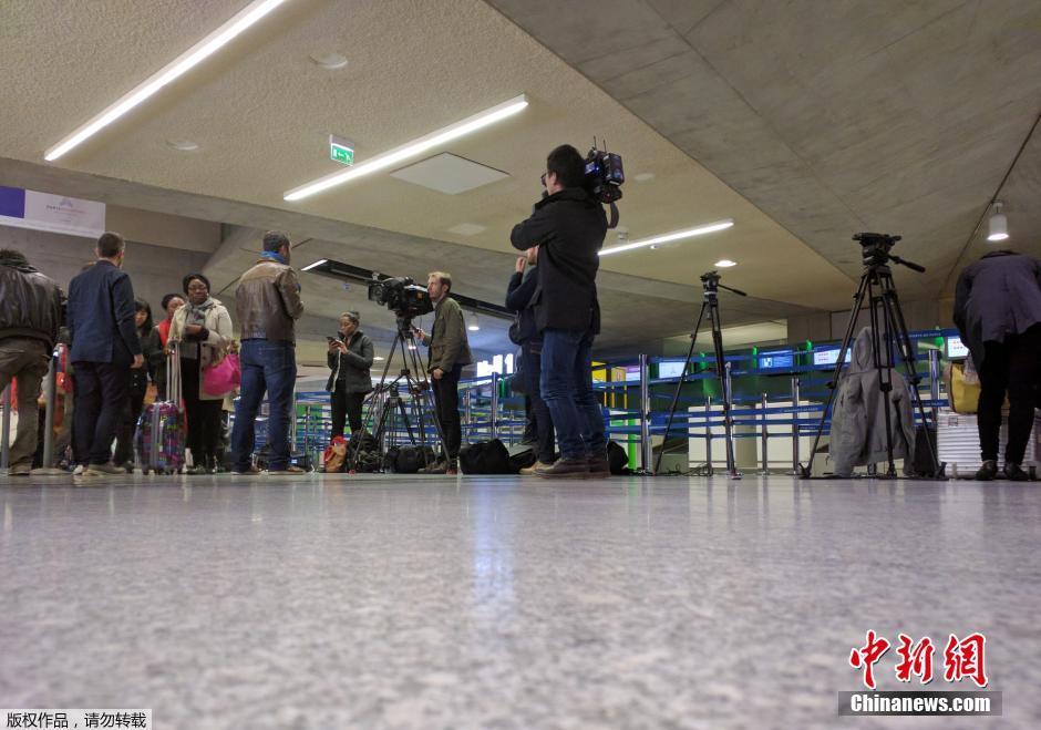 載66人埃航失聯(lián)客機墜毀 同線航班當(dāng)晚照常起飛 載66人埃航失聯(lián)客機墜毀 同線航班當(dāng)晚照常起飛