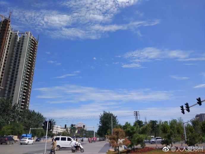 又被鄭州的藍天刷屏！隨便一拍就是手機壁紙