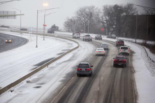 特大暴風雪襲擊美國東北部，多州進入緊急狀態(tài)。