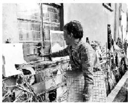 老人家中被盜四次，因而如此來保護自己