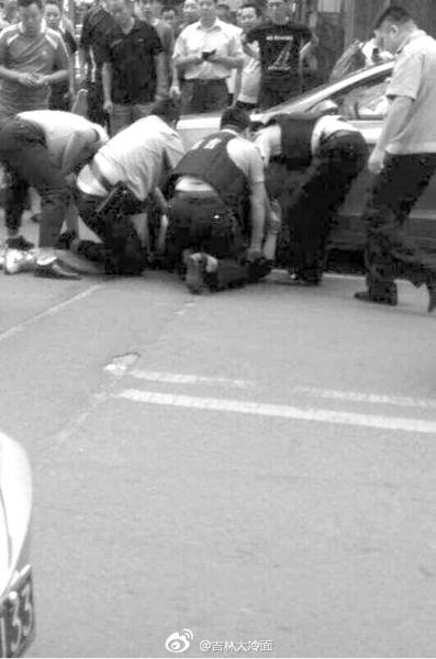 吉林延吉男子商場(chǎng)砍人致2死 家屬稱其有抑郁癥史 吉林延吉男子商場(chǎng)砍人致2死 家屬稱其有抑郁癥史