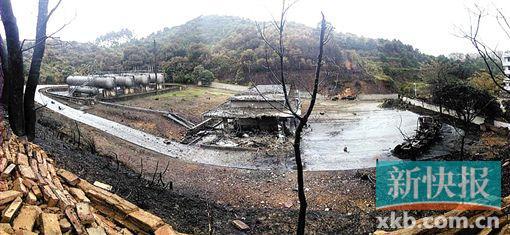 廣州槽罐車(chē)深夜卸氣突發(fā)爆炸 百余居民驚慌逃生 廣州槽罐車(chē)深夜卸氣突發(fā)爆炸 百余居民驚慌逃生