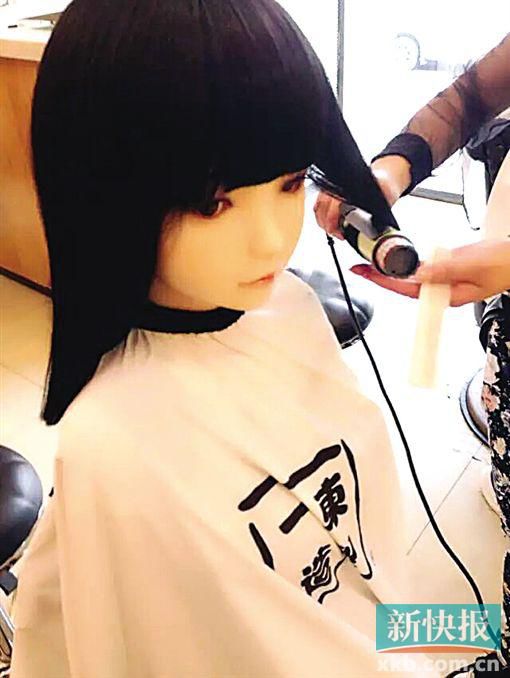 充氣娃娃“雙11”銷售火爆 網(wǎng)店一分鐘賣一個(gè)