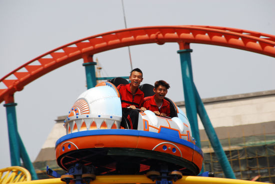 高考生組團(tuán)解壓 玩轉(zhuǎn)蓬萊歐樂堡 高考生組團(tuán)解壓 玩轉(zhuǎn)蓬萊歐樂堡