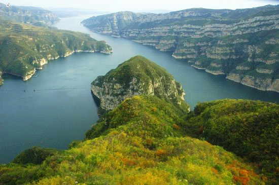 到黃河三峽“飛”黃河、拜孔子、探溶洞