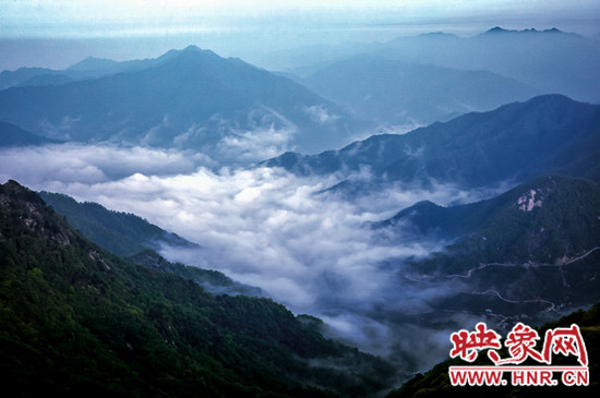 美不勝收 爬山、游園、賞奇觀（組圖）