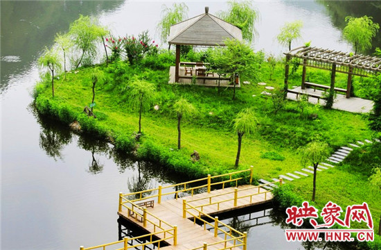 美不勝收 爬山、游園、賞奇觀（組圖）