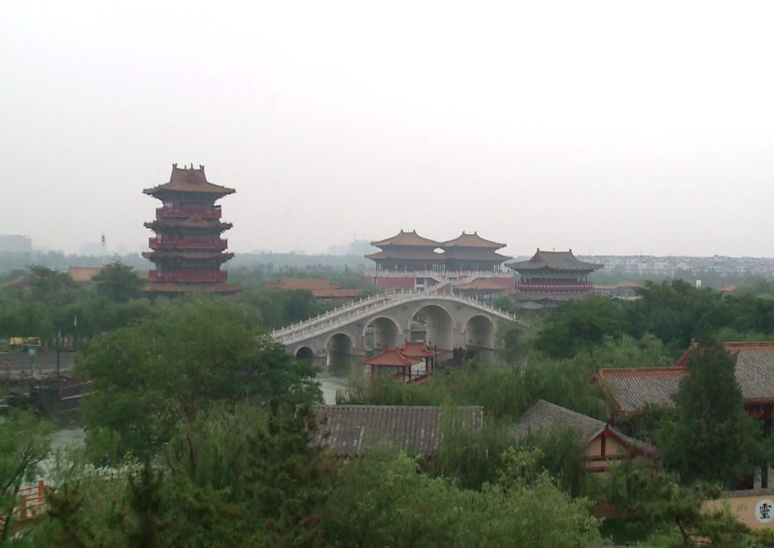 舒婷、鄭愁予等詩人齊聚開封話端午