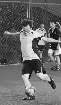 雖然俺是替補，可腳法依然風(fēng)騷