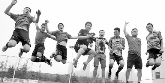 米蘭圈河南站隊發(fā)揮小快靈的風格，以一個凈勝球的優(yōu)勢晉級