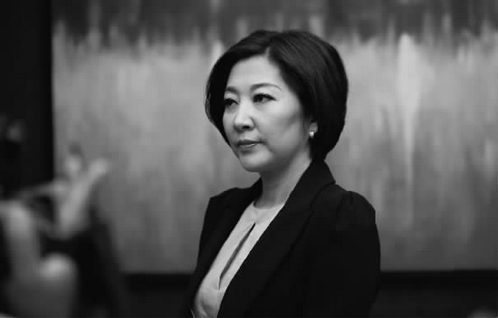 吳學蘭在拍攝現(xiàn)場 吳學蘭在拍攝現(xiàn)場